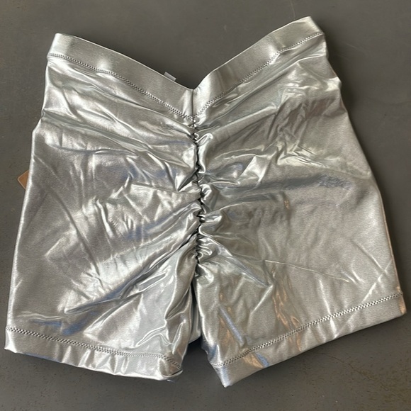 Skims NWT Nickel Metallic Swim V Waist Shorts Size XXS - Picture 6 of 8